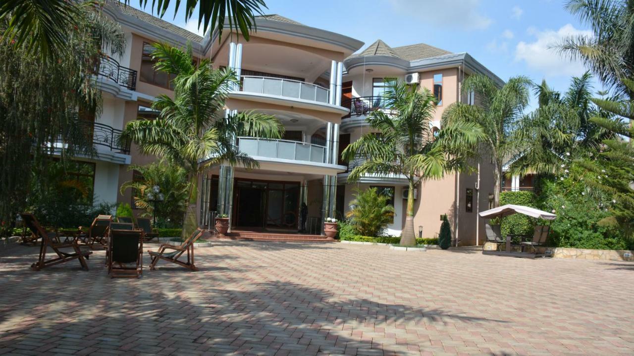 Nejobugg Palace Hotel Nkoanrua ภายนอก รูปภาพ