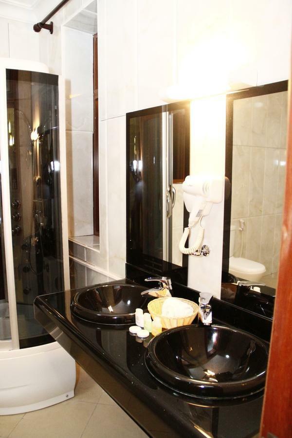 Nejobugg Palace Hotel Nkoanrua ห้อง รูปภาพ