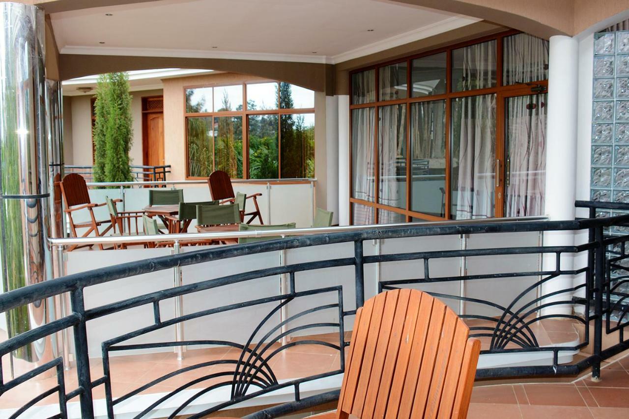 Nejobugg Palace Hotel Nkoanrua ภายนอก รูปภาพ