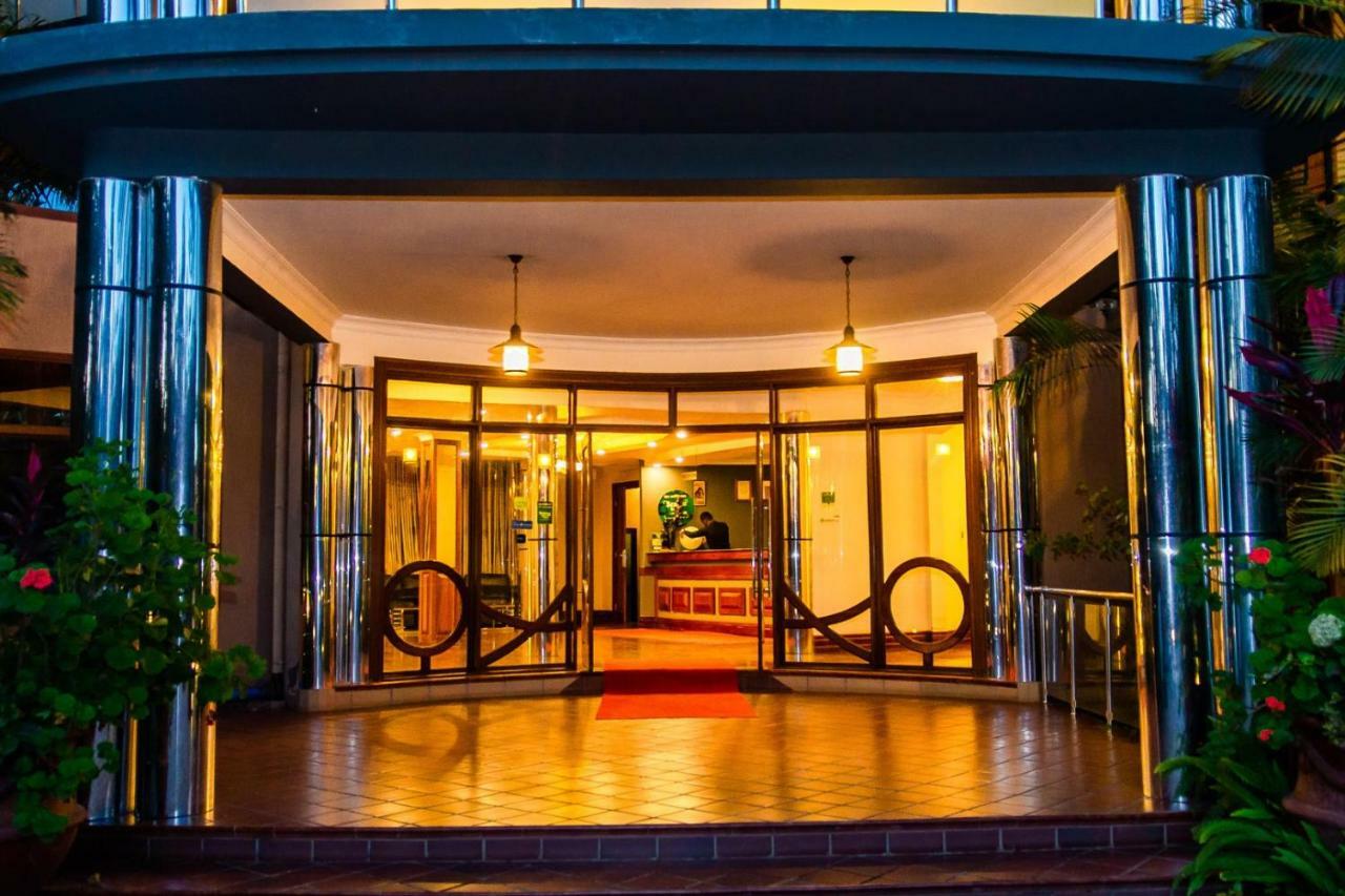 Nejobugg Palace Hotel Nkoanrua ภายนอก รูปภาพ