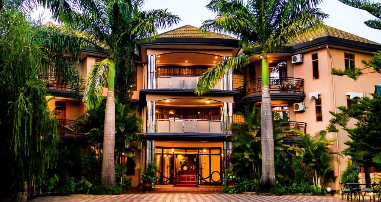 Nejobugg Palace Hotel Nkoanrua ภายนอก รูปภาพ